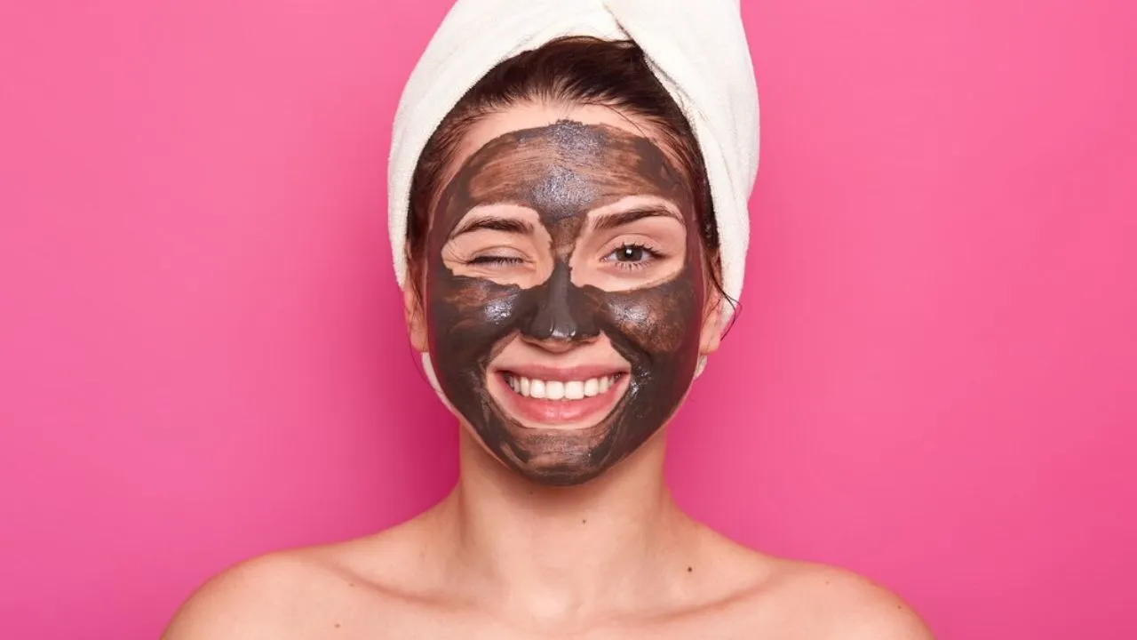 Home remedies to make herbal face mask