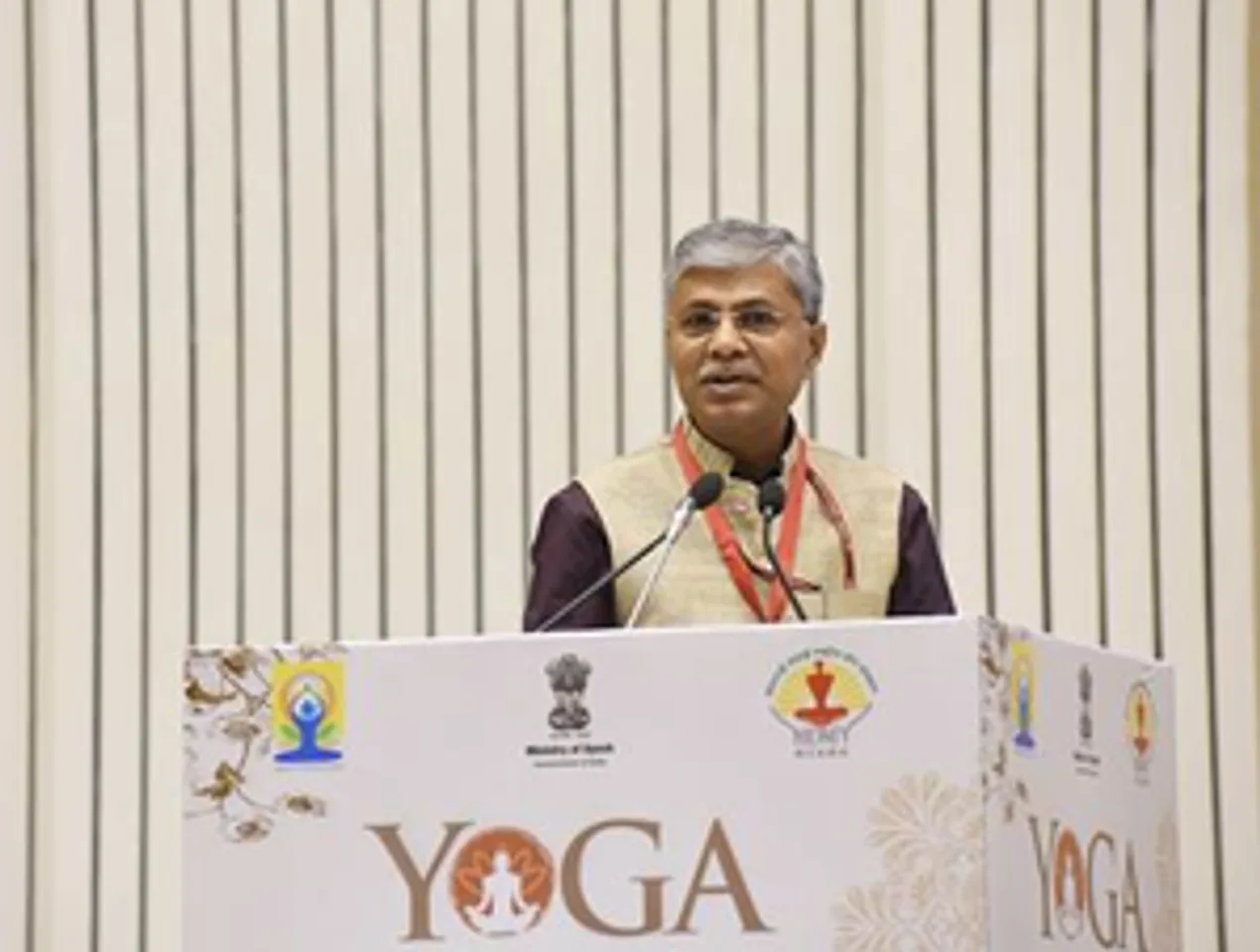 hindi-yoga-can-help-in-women-empowerment-ayuh-ecy--20240313143606-20240313150947