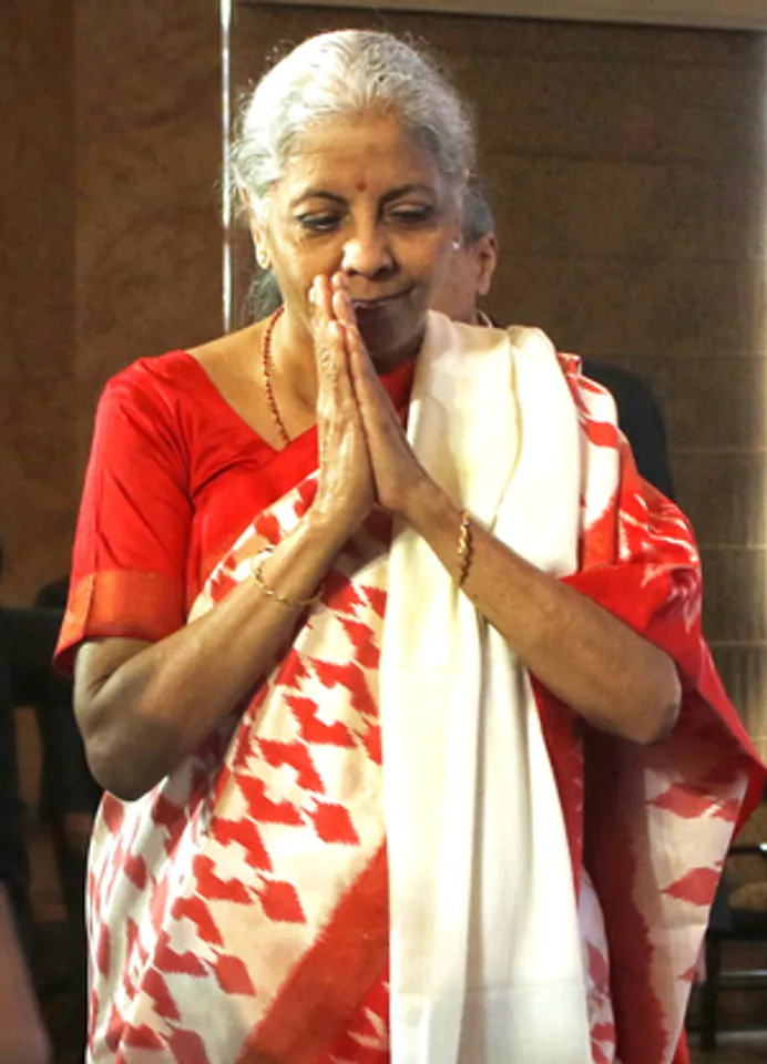 hindi-nirmala-itharaman-land-in-guwahati-to-addre-vikit-bharat-campu-dialogue--20240314111805-202403