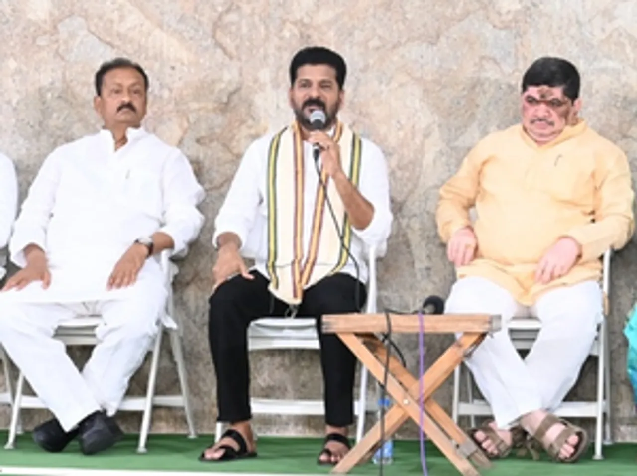 hindi-kavitha-arret-an-election-tunt-revanth-reddy--20240316220304-20240317013917