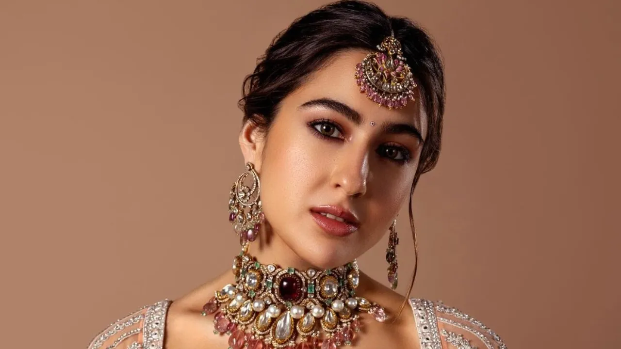 sara ali khan  15