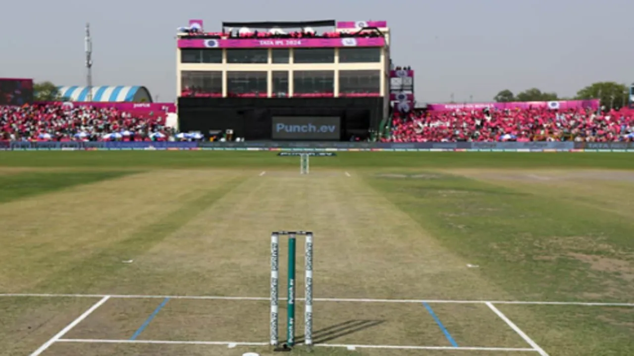 RR vs GT Pitch Report