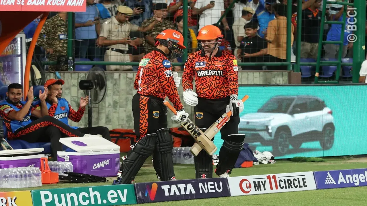 SRH power play score