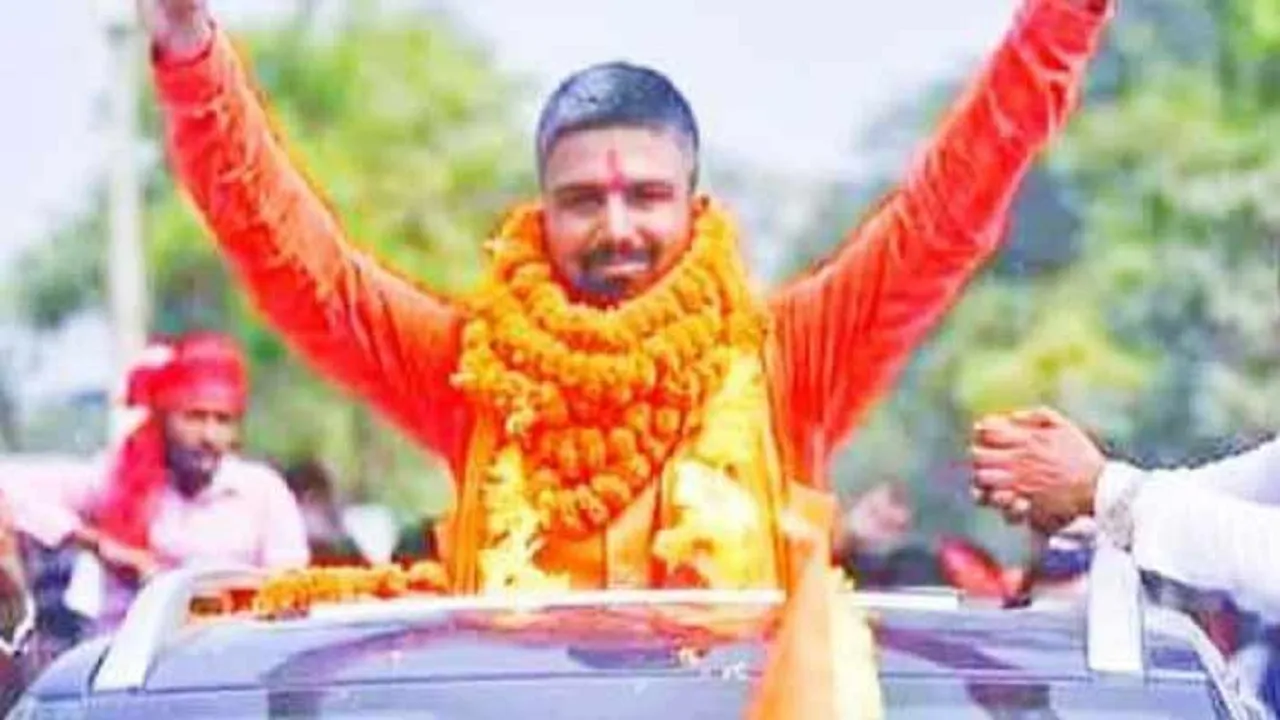 Manish Kashyap Joins BJP