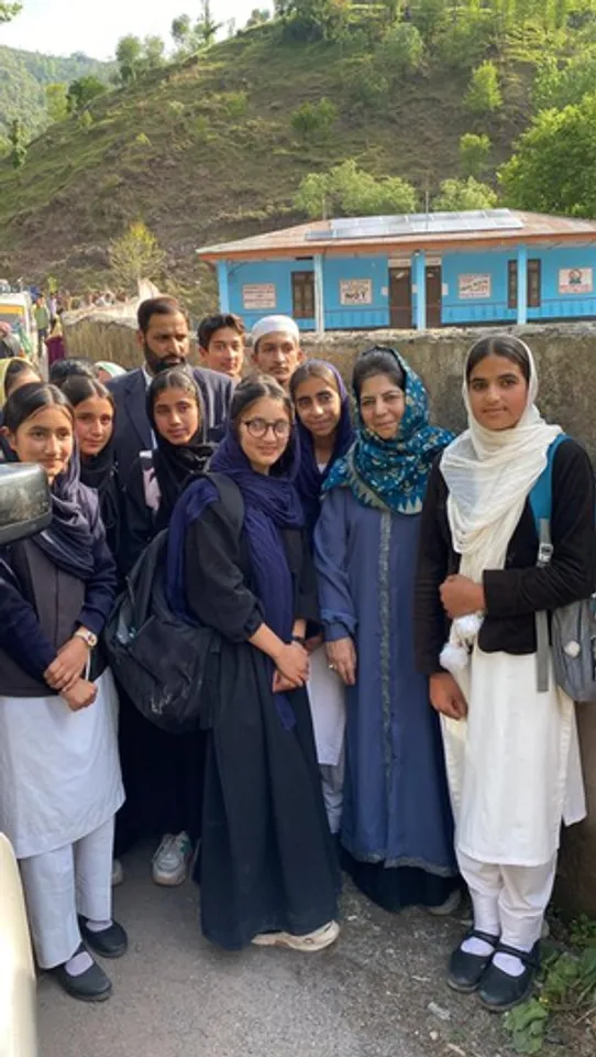 hindi-ncpcr-initiate-action-againt-mehbooba-mufti-for-uing-chool-children-for-election-campaign--202