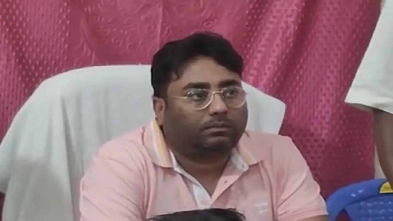 tanweer alam
