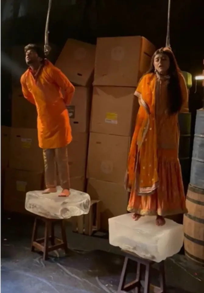 hindi-yeha-rughani-on-ice-lab-equence-in-rabb-e-applied-mutard-oil-ued-hot-water-bag--20240528154805