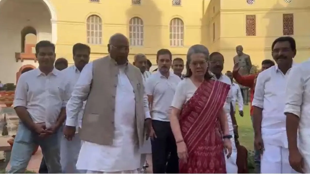 CONGRESS