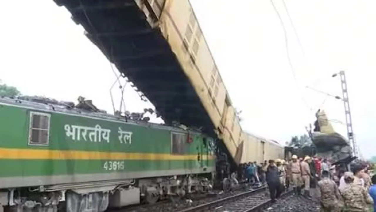 Kanchanjunga Express Accident Live