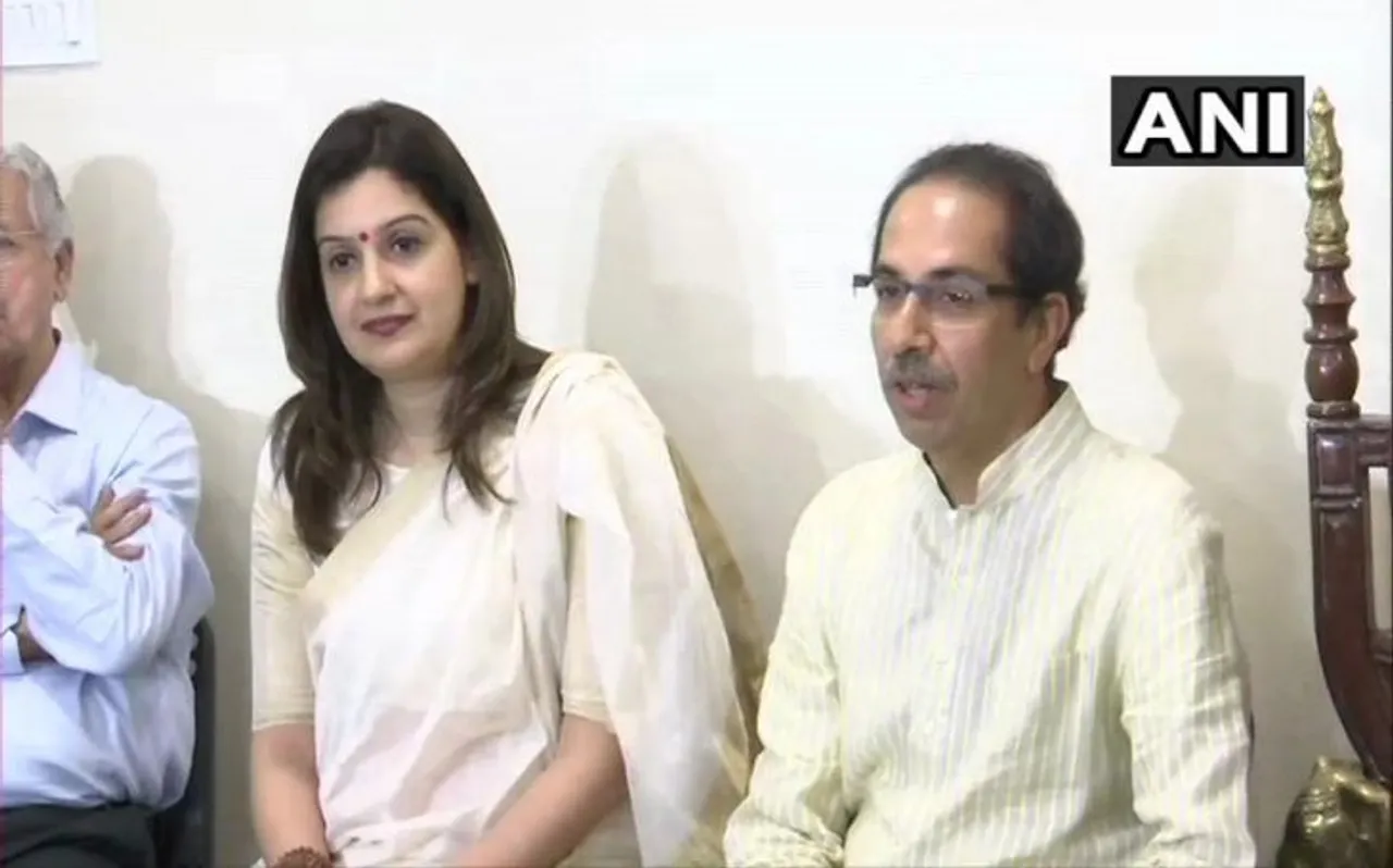 कांग्रेस की बागी नेता प्रियंका चतुर्वेदी शिवसेना में शामिल, बोलीं- पार्टी की नीतियों को देश भर में फैलाऊंगी