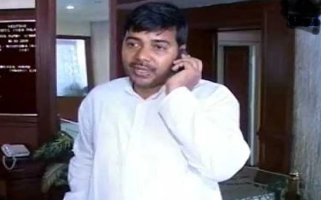 Loksabha Election 2019: मध्य प्रदेश में चुनाव खर्च के लिए ये उम्मीदवार बेचना चाहता है अपना गुर्दा !
