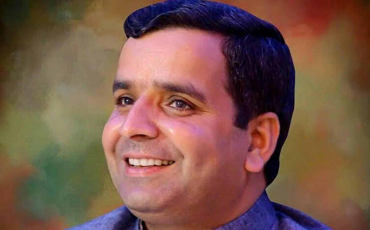 धर्मेंद्र यादव का स्वामी प्रसाद मौर्या पर आरोप, 'बेटी को जिताने के लिए अधिकारियों को धमका रहे हैं'