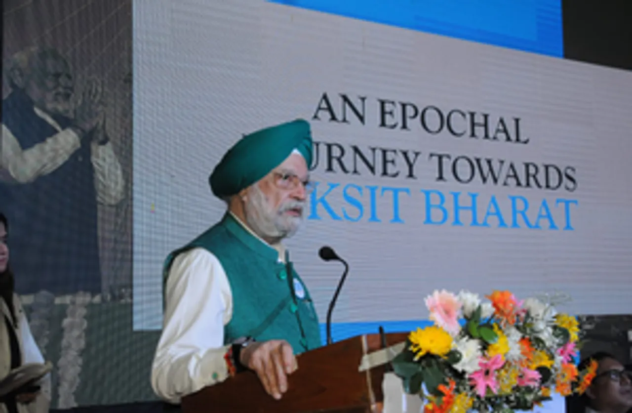 Kolkata: Union Minister for Housing & Urban Affairs & Minister for Petroleum and Natural Gas, Hardeep Singh Puri during 'Viksit Bharat Ambassador' event