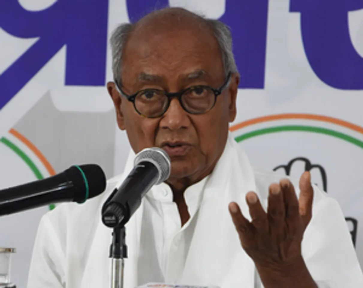 Lucknow: Congress Candidatee For Rajgarh Lok Sabha Constituency Digvijay Singh addresses a press conference at Uttar Pradesh Congress Committee headquarter