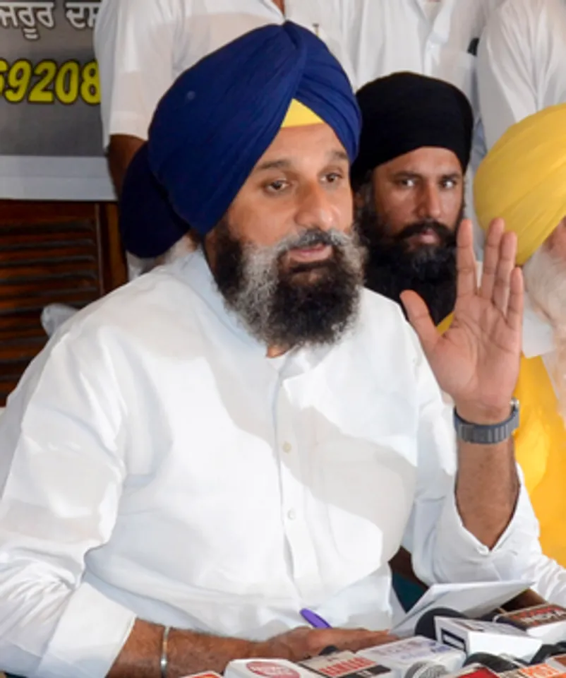 Amritsar: Shiromani Akali Dal (SAD) party leader Bikram Singh Majithia addresses a press conference