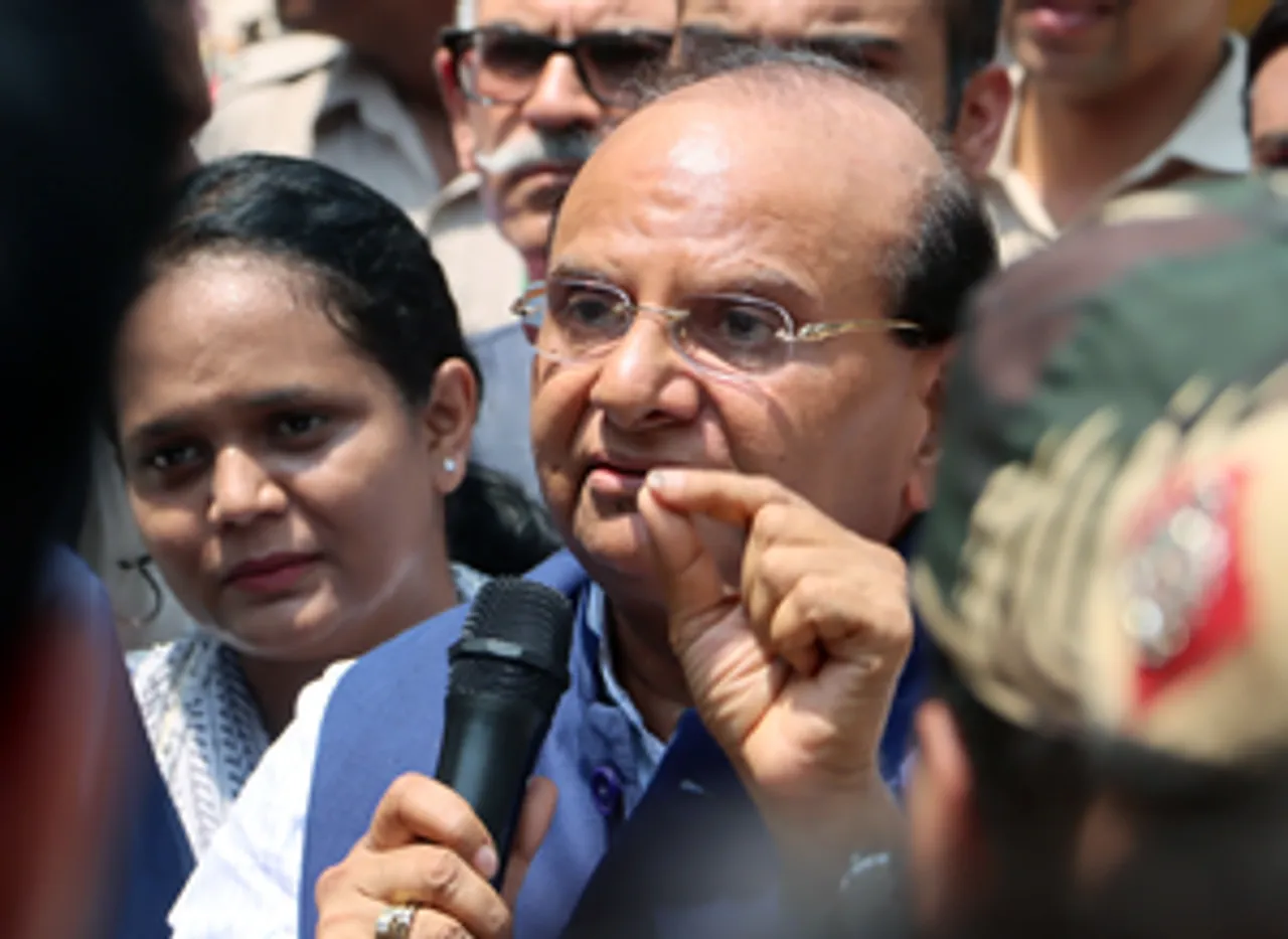 New Delhi: Delhi Lt. Governor Vinay Kumar Saxena visits the IAS coaching institute in Old Rajinder Nagar where three UPSC aspirants drowned on July 27