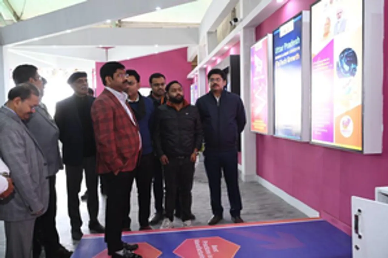 महाकुंभ नगर के सेक्टर 25 में इन्वेस्ट यूपी पंडाल का हुआ विधिवत उद्घाटन