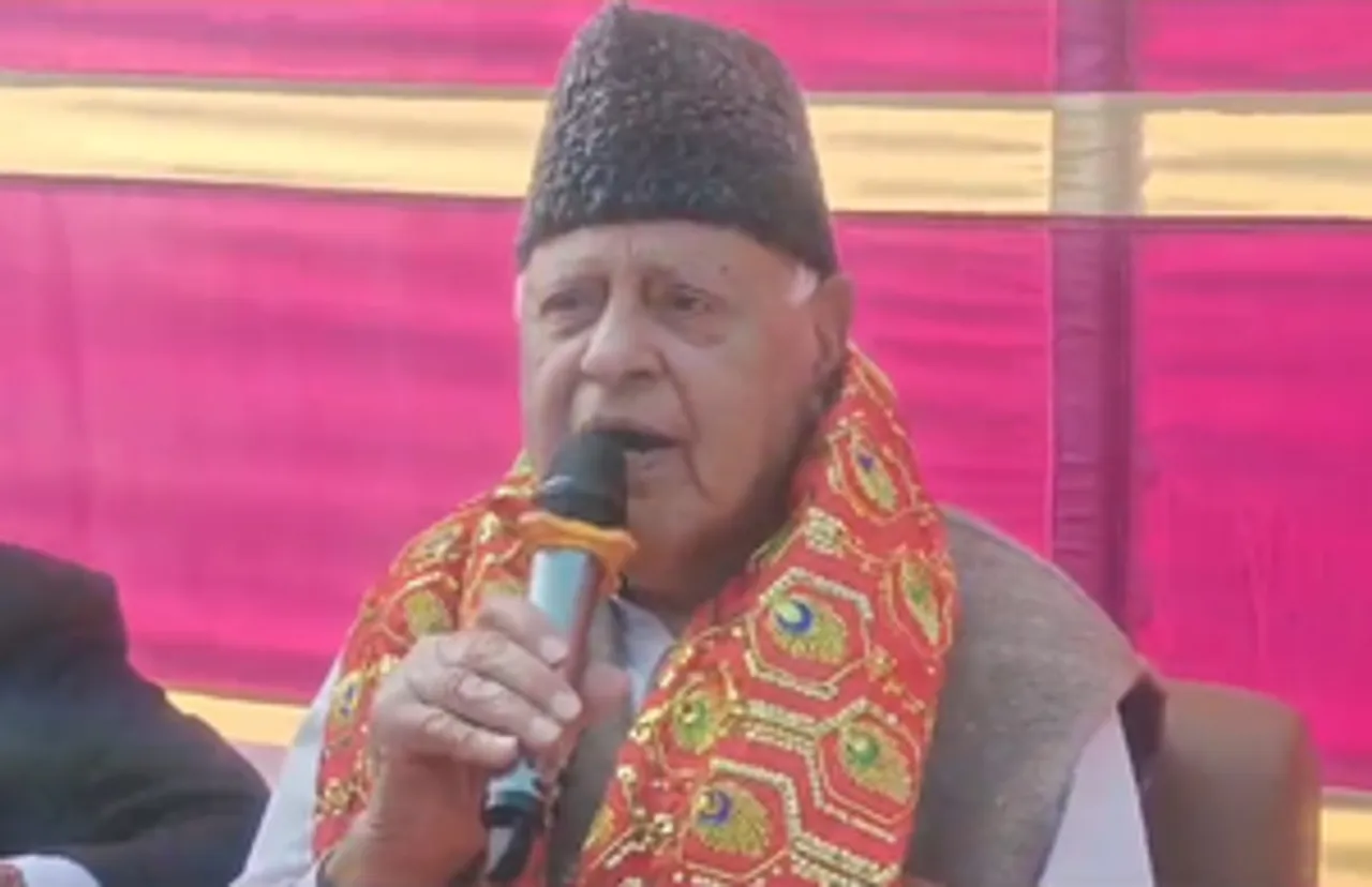 जम्मू-कश्मीर: कटरा में फारूक अब्दुल्ला ने गाया 'तूने मुझे बुलाया शेरावालिये'