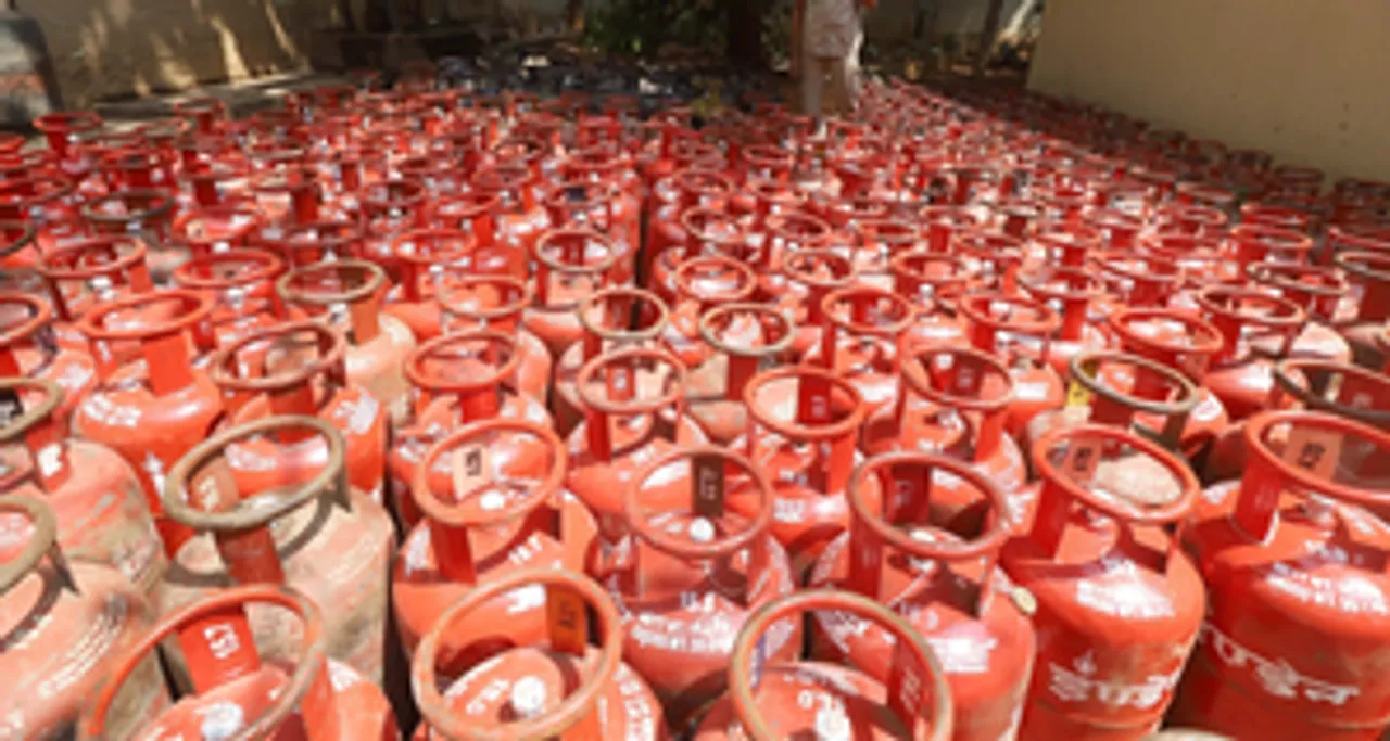 Commercial LPG cylinder prices slashed by Rs 7 ahead of Union Budget