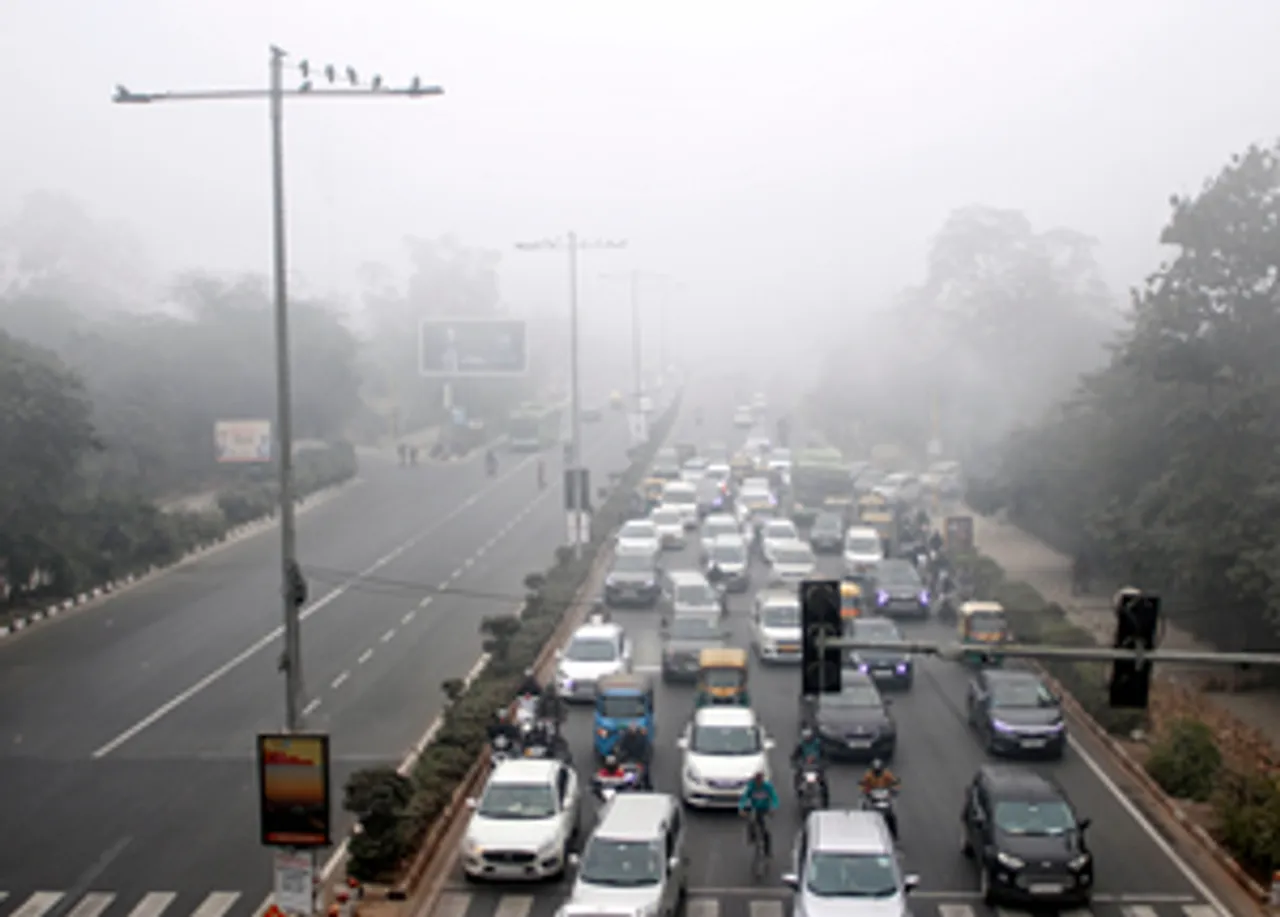Delhi’s air quality remains in ‘very poor’ category, AQI hits 313