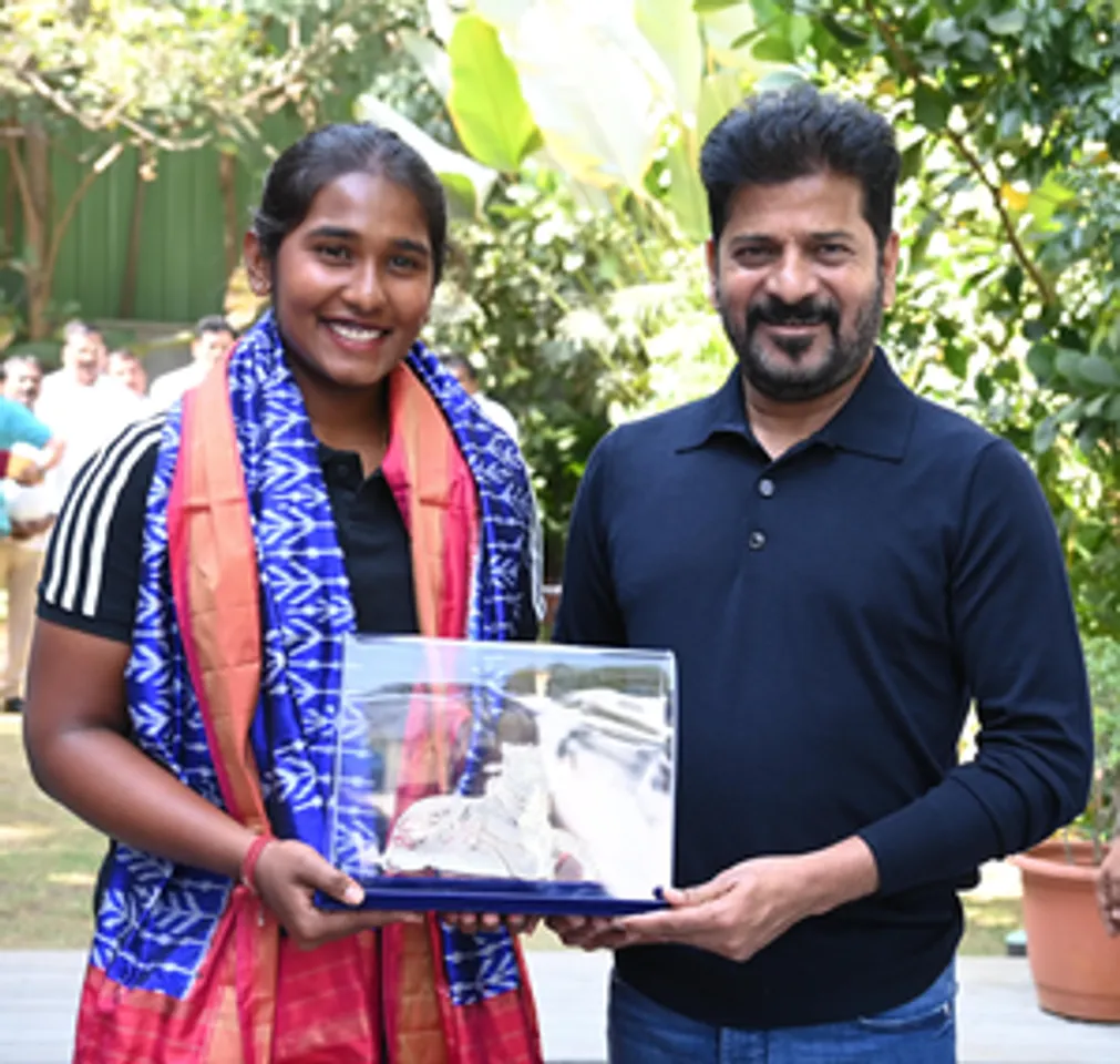 Telangana CM announces Rs 1 crore reward for Trisha, 10 lakhs each to Dhruthi, head coach Nooshin