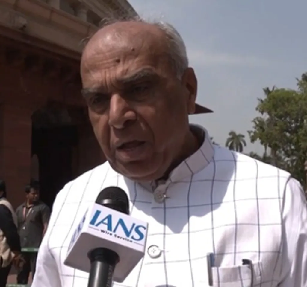वक्फ संशोधन बिल पर बोले जगदंबिका पाल, 'देश का लोकतंत्र धमकी से नहीं बल्कि प्रजातंत्र से चलेगा'