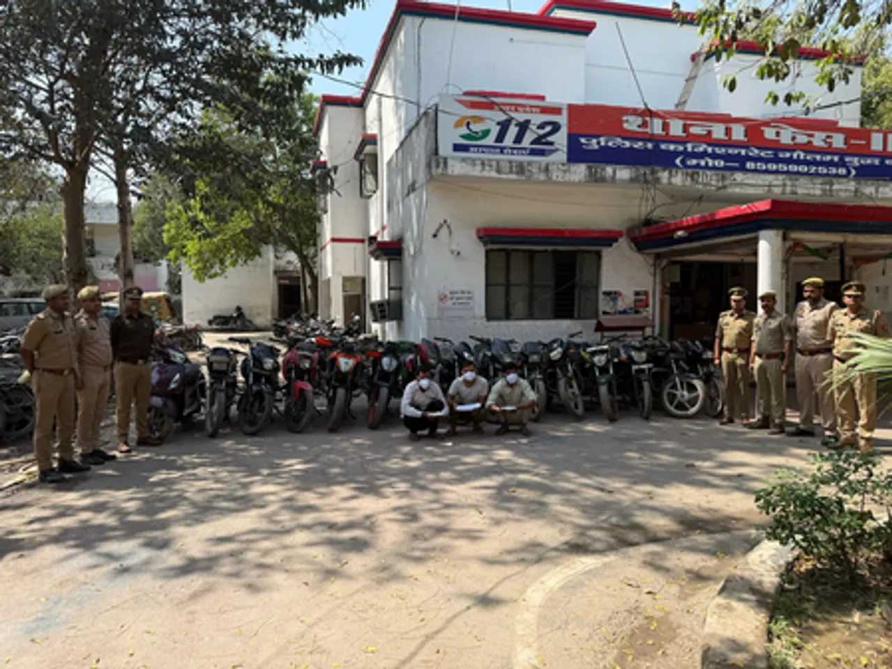 नोएडा पुलिस ने 15 चोरी की बाइक के साथ तीन शातिर वाहन चोरों को किया गिरफ्तार