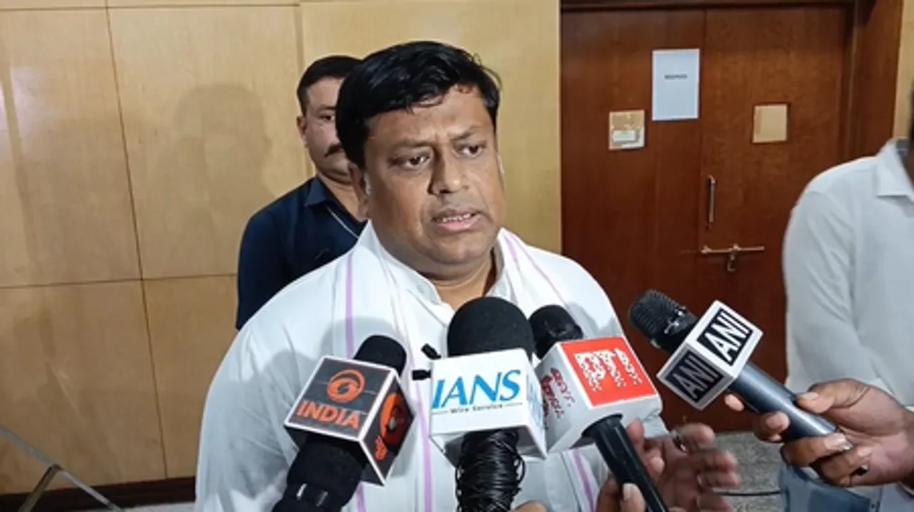 पाकिस्तानियों को राज्य से चिन्हित कर वापस भेजने के निर्देश: सुकांत मजूमदार