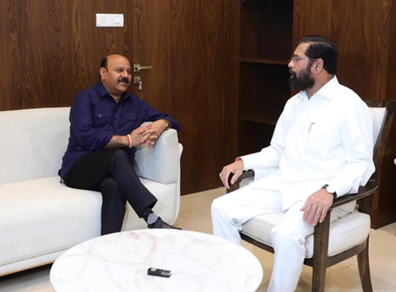 महाराष्ट्र : एकनाथ शिंदे से मिले सुरिंदर चौधरी, जम्मू-कश्मीर के नागरिकों की सुरक्षा पर आश्वस्त हुए