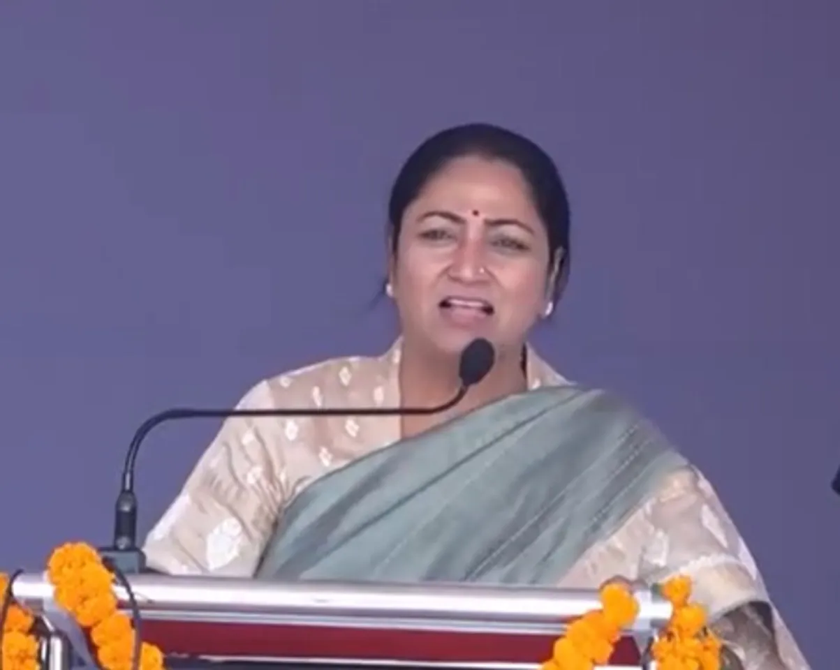 रोहिणी अग्निकांड पर सीएम रेखा गुप्ता ने प्रकट किया दुख, हर संभव मदद करने को कहा