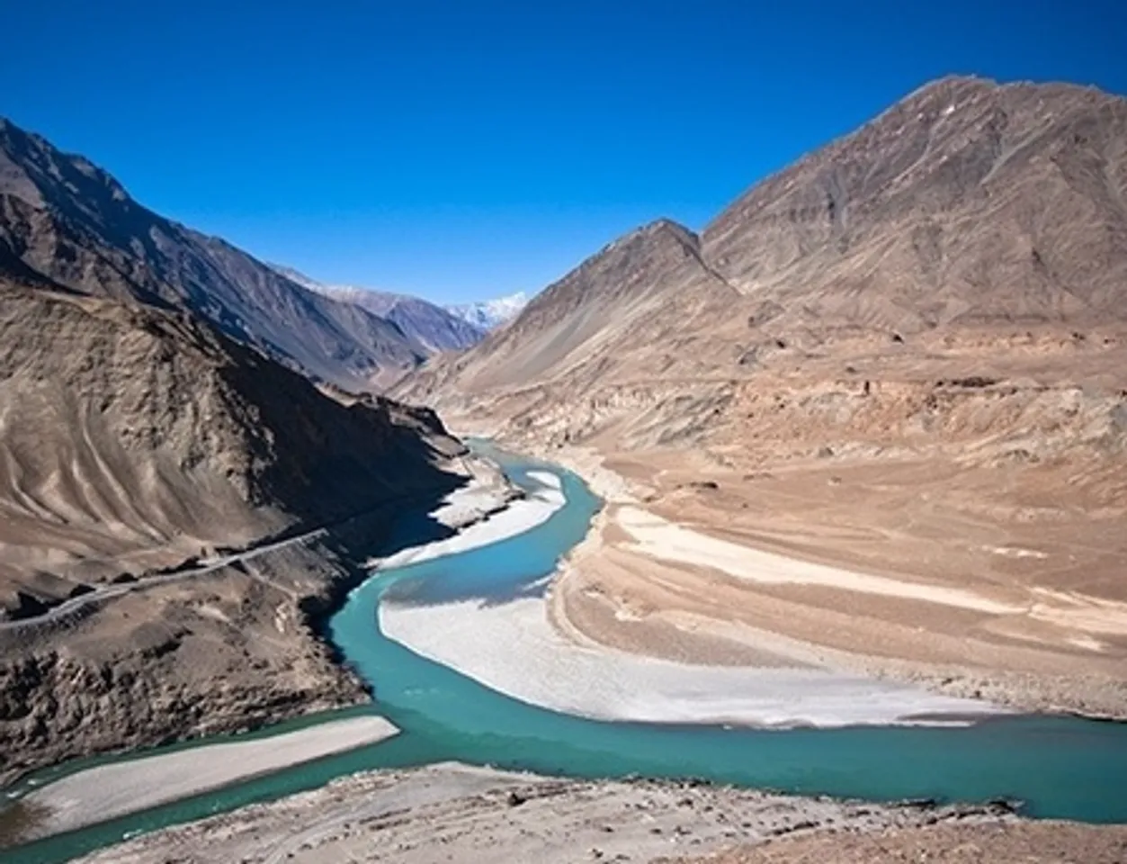 Indus Treaty suspension: Pakistan should realise threatening neighbours does lead to consequences, says former US NSA (IANS Exclusive)