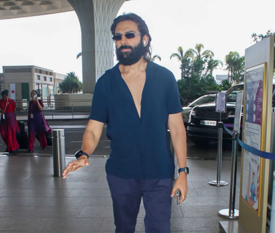 Mumbai: Celebrities Spotted At Airport