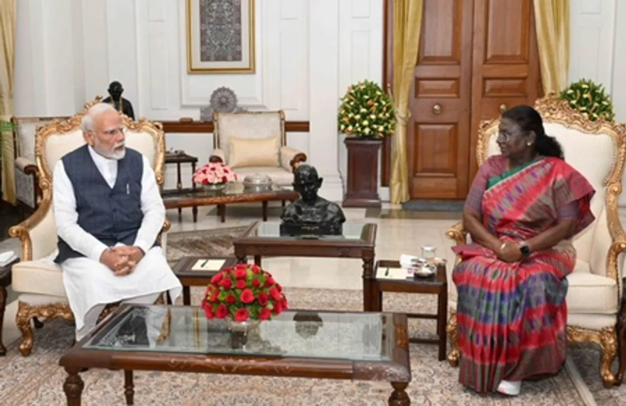पीएम मोदी ने राष्ट्रपति मुर्मू को ऑपरेशन सिन्दूर के बारे में दी जानकारी