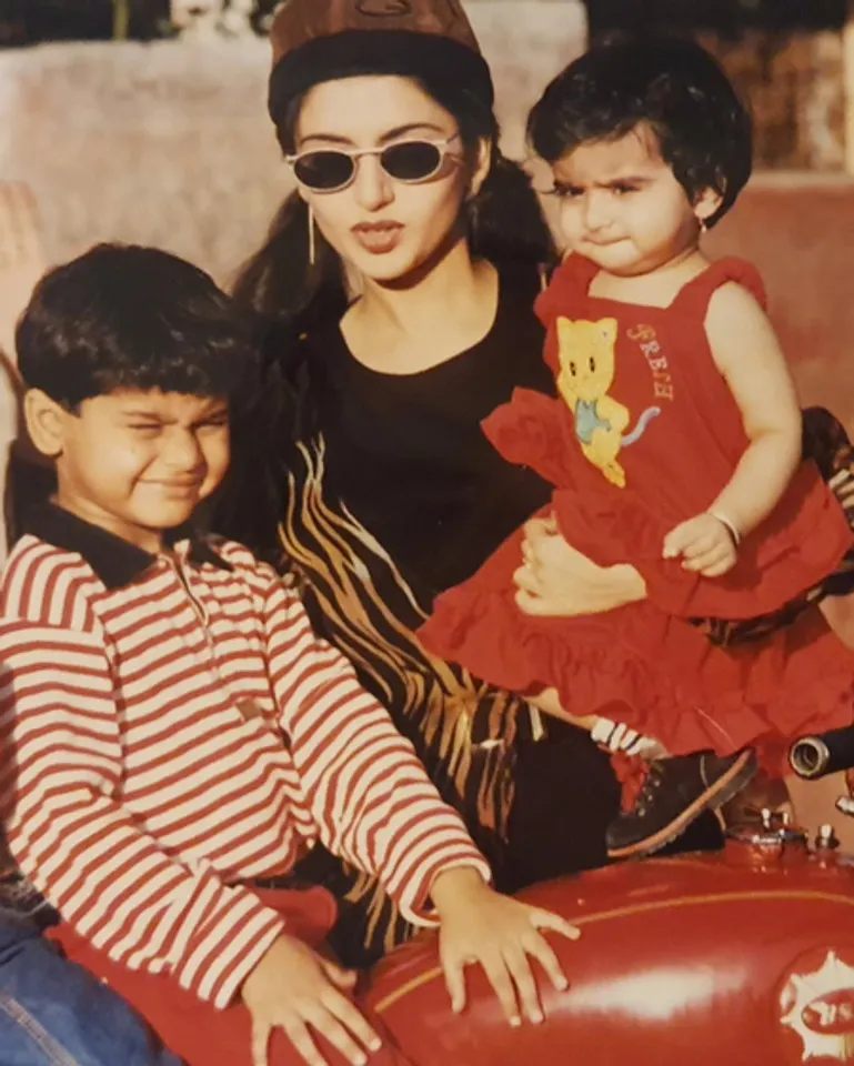 मां की सच्ची जिम्मेदारी है बच्चों को जिंदगी के लिए तैयार करना- भाग्यश्री (photo: Bhagyashree/instagram)