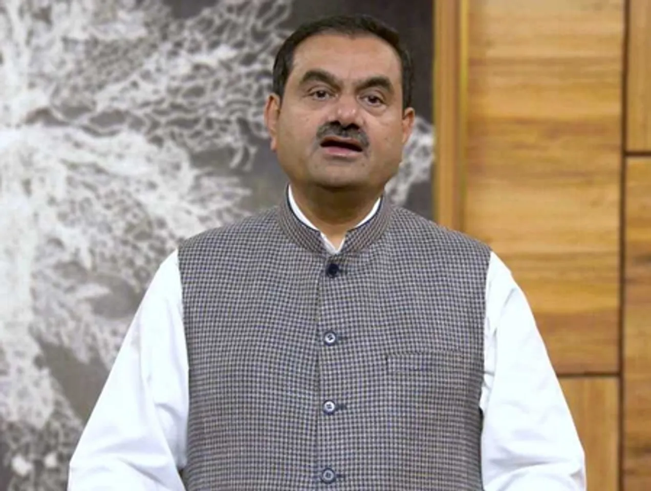 पूरी दुनिया भारत की ताकत देख रही है: गौतम अडानी