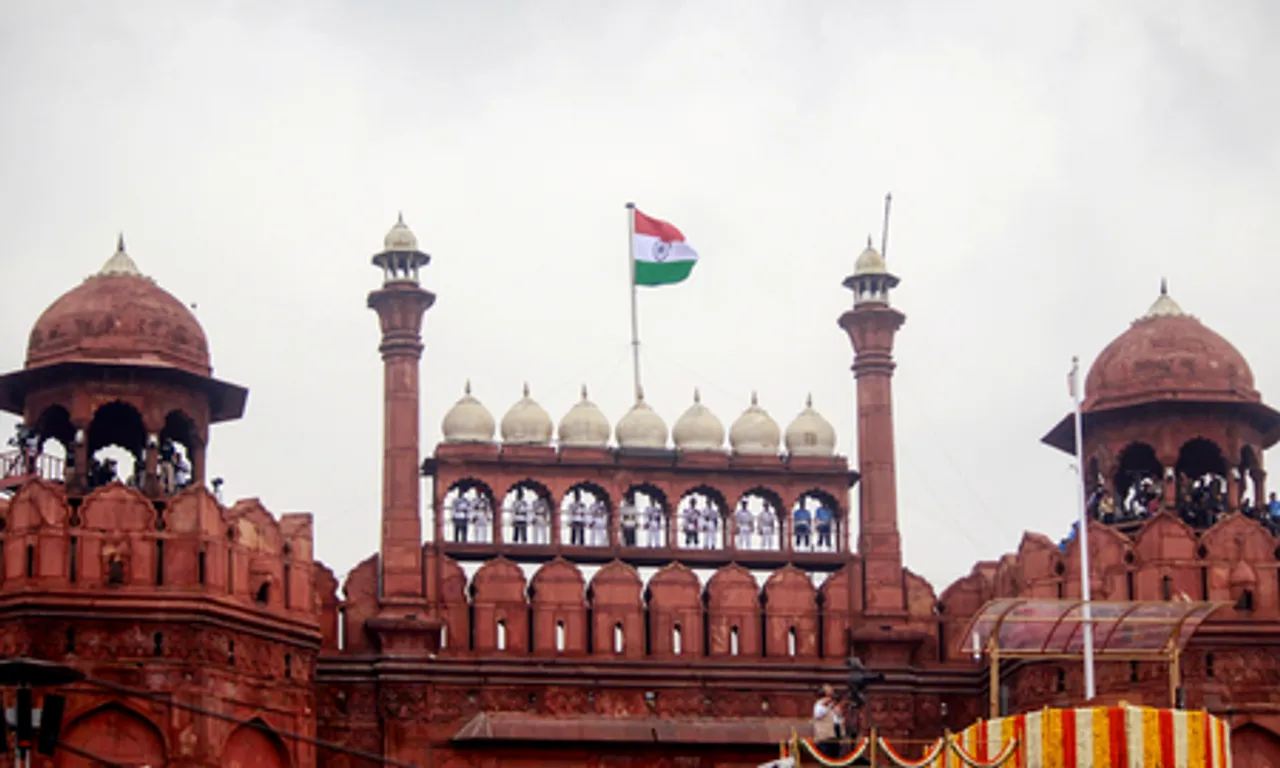 दिल्ली की ऐतिहासिक इमारतों की बढ़ाई गई सुरक्षा, लाल किला और कुतुब मीनार के बाहर अतिरिक्त बलों की तैनाती