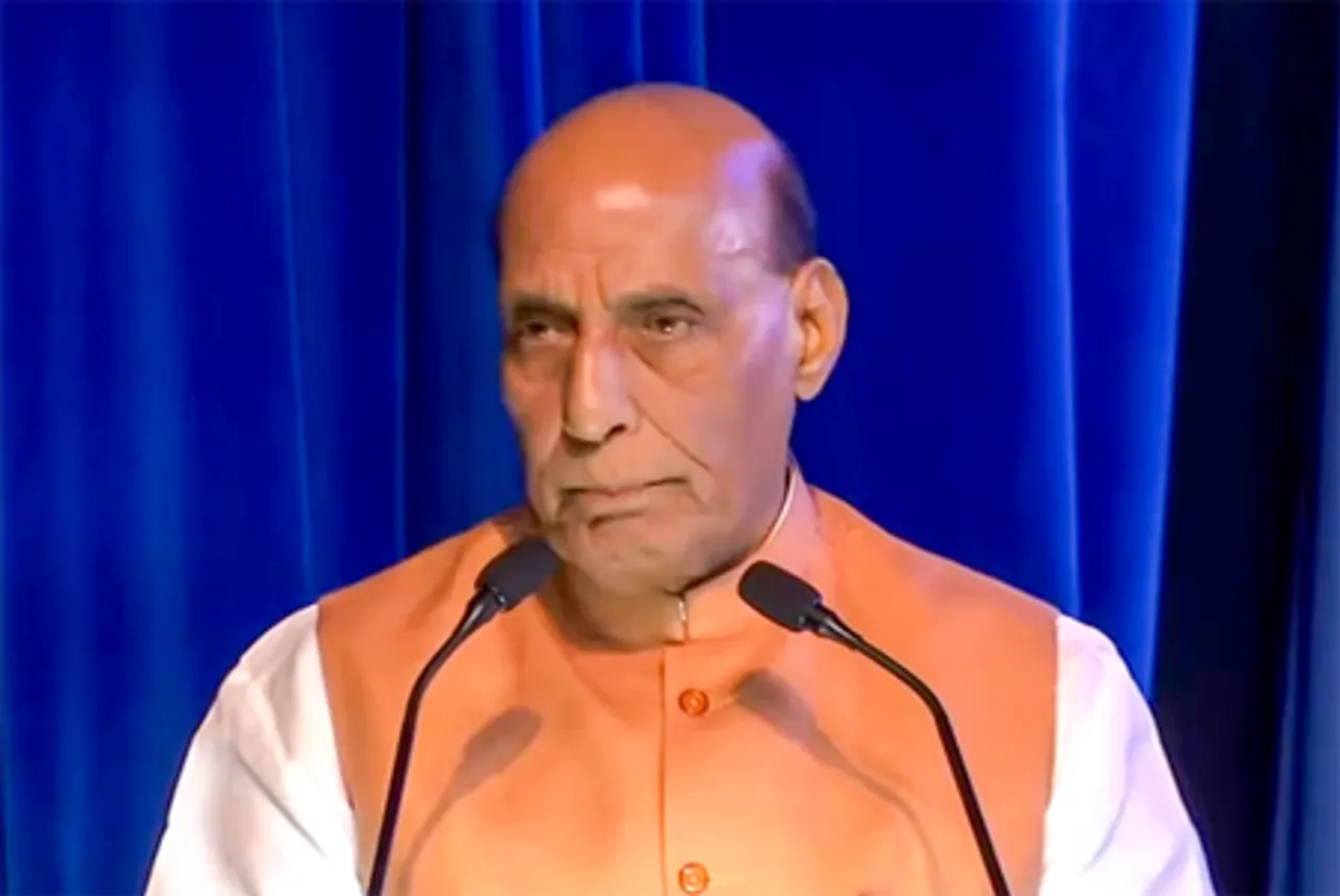 रक्षा मंत्री कर रहे हैं तीनों सेनाओं के प्रमुखों से मुलाकात, सैन्य तैयारियों पर होगी बात