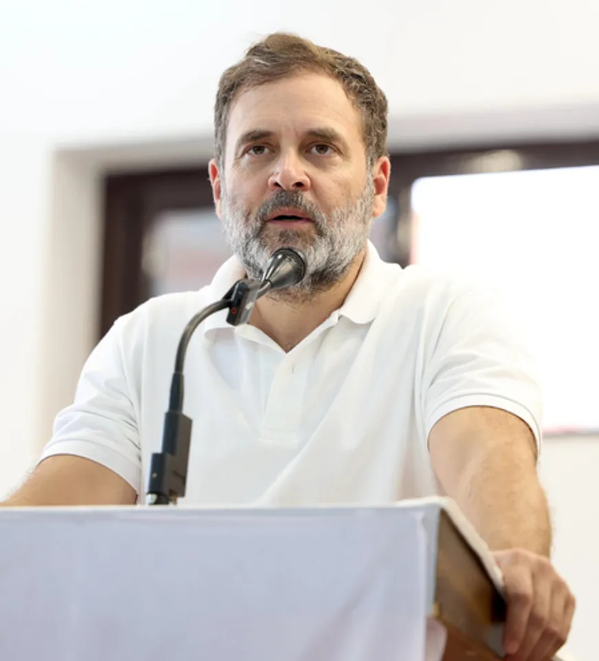 राहुल गांधी ने अमेरिकी रॉबर्ट फ्रांसिस प्रीवोस्ट नए पोप चुने पर दी बधाई