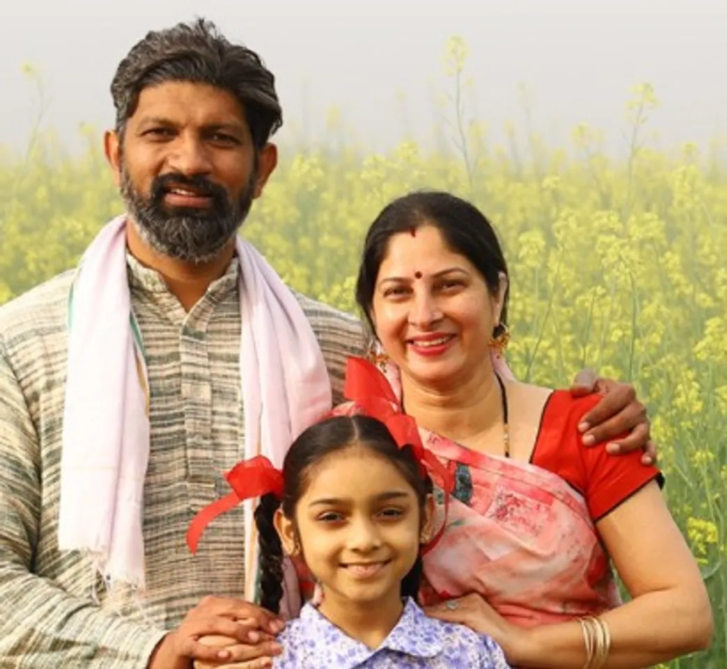 पीएमजेजेबीवाई : 10 वर्षों में गरीब परिवारों के लिए संकट की घड़ी में आर्थिक शक्ति के रूप में उभरी