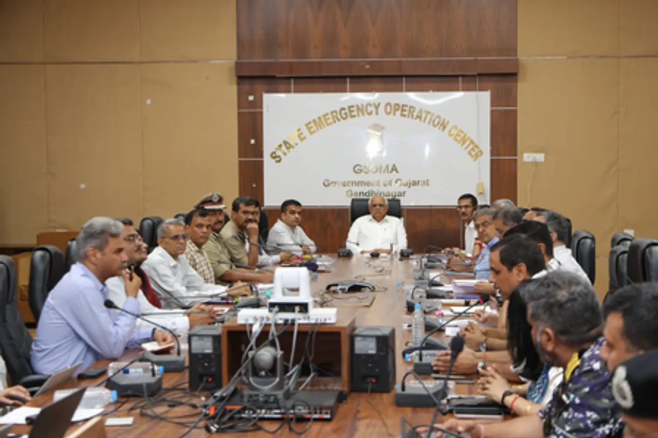 गुजरात: सीएम भूपेंद्र पटेल ने आवश्यक वस्तुओं की आपूर्ति और मूल्य नियंत्रण के लिए प्रशासन को दिए सख्त निर्देश