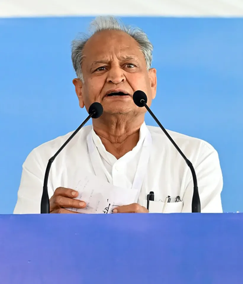 सिर्फ आतंकी कैंपों को निशाना बनाने पर पूरी दुनिया में भारत की प्रशंसा हो रही : अशोक गहलोत