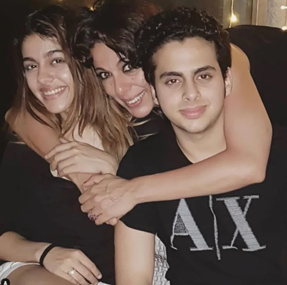 तलाक के बाद इन बॉलीवुड एक्ट्रेसेस ने दिखाई सिंगल मदर की ताकत (samaira kapoor instagram photo)