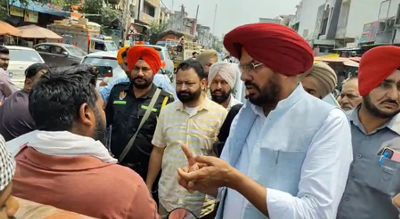 पंजाब में सीमावर्ती क्षेत्रों में कालाबाजारी रोकने के लिए सख्त कदम, मंत्रियों ने किया दौरा