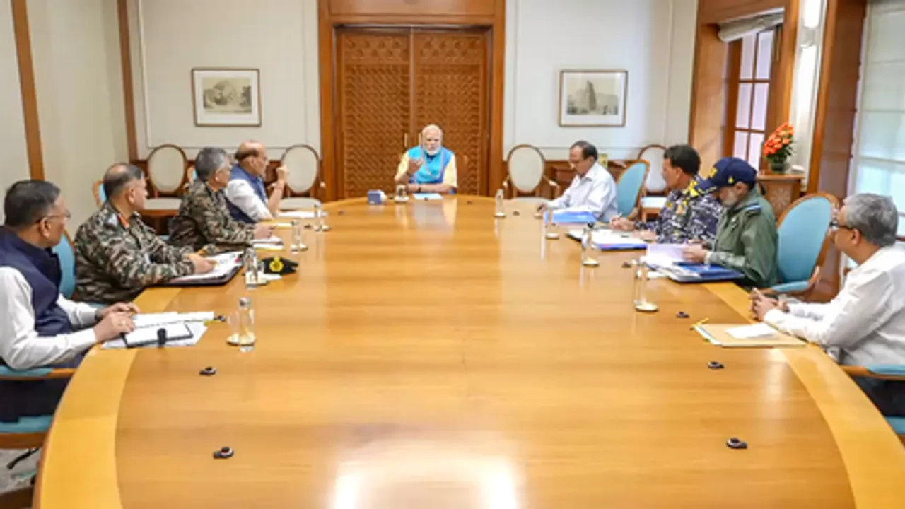 New Delhi: PM Modi chairs a high-level meeting