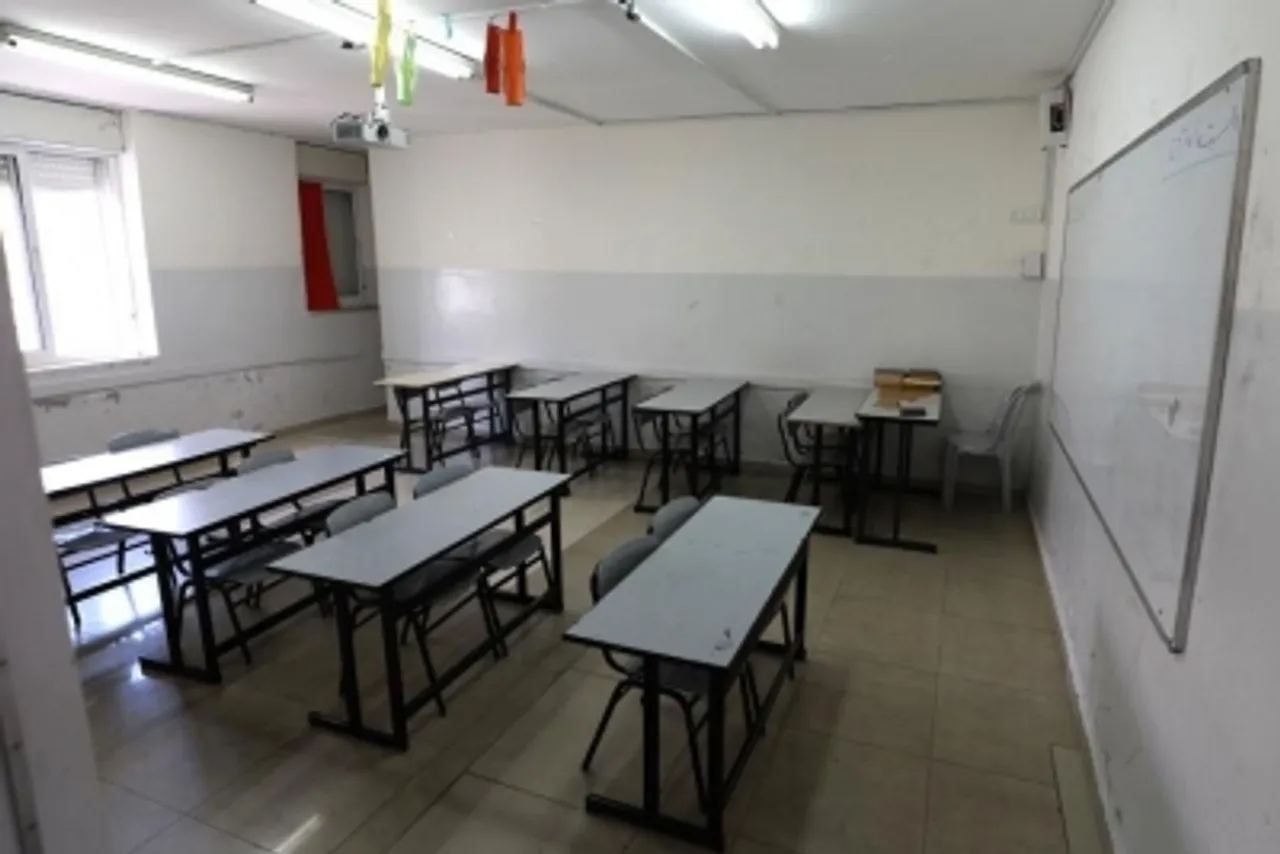 Schools in four Punjab districts bordering Pakistan remain shut