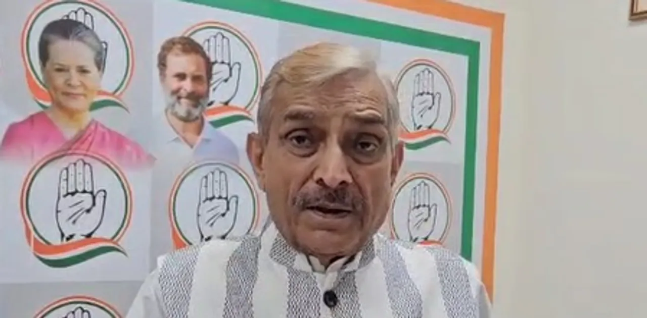सर्वदलीय प्रतिनिधिमंडल में शशि थरूर की एंट्री को कांग्रेस सांसद प्रमोद तिवारी ने लोकतंत्र के खिलाफ बताया