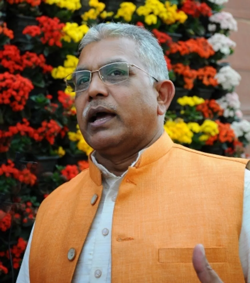 ममता बनर्जी पर भाजपा नेता दिलीप घोष ने साधा निशाना, कहा- मुख्यमंत्री संविधान को नहीं मानती हैं