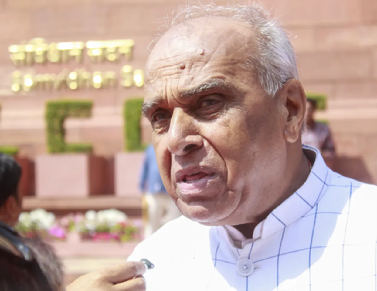 सिद्धार्थनगर में सांसद जगदंबिका पाल की पहल, निःशुल्क स्वास्थ्य शिविरों से जनता को मिल रहा लाभ