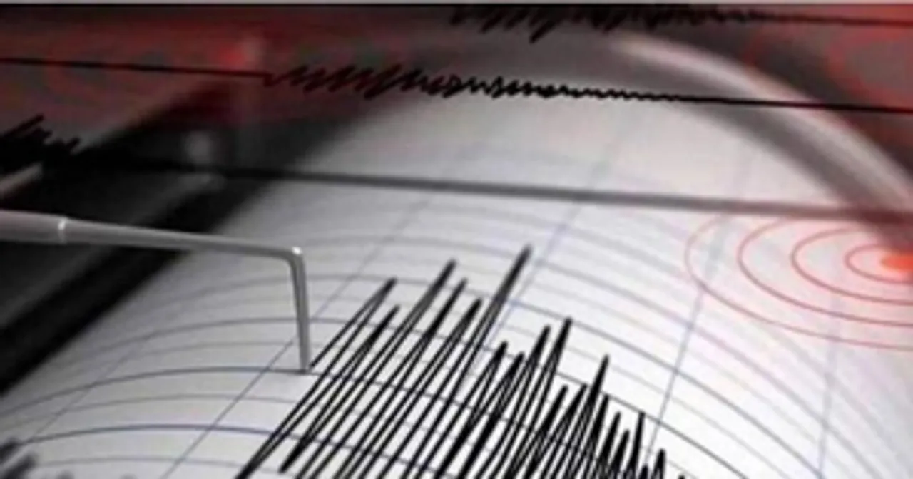 Greece struck by a 6.0 magnitude earthquake, followed by a Tsunami warning