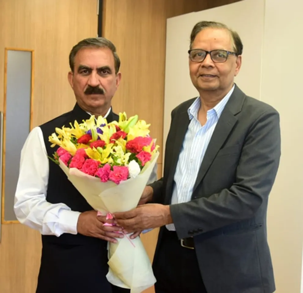 हिमाचल के मुख्यमंत्री ने वित्त आयोग के अध्यक्ष से की भेंट, प्रदेश के लिए मांगी अधिक निधि